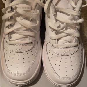 Air Force 1’s White Size 13